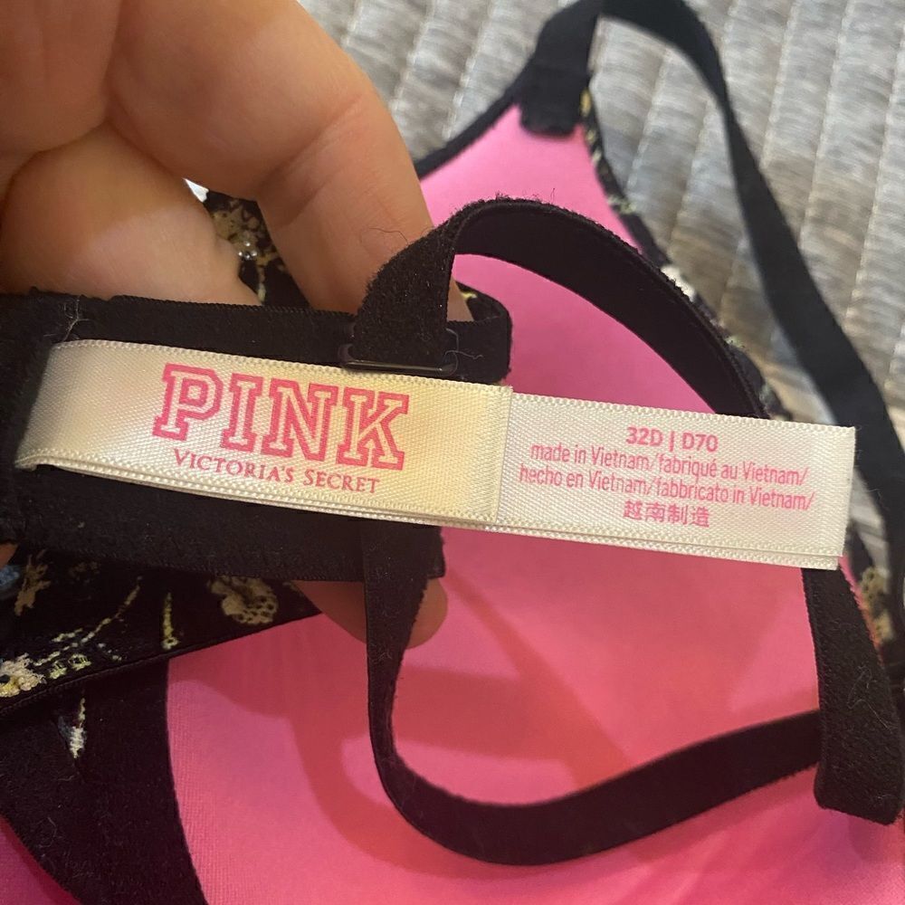 Pink Victoria’s Secret Wear Everywhere t-shirt Lightly Lined Bra Women Size 32D - Picture 6 of 8